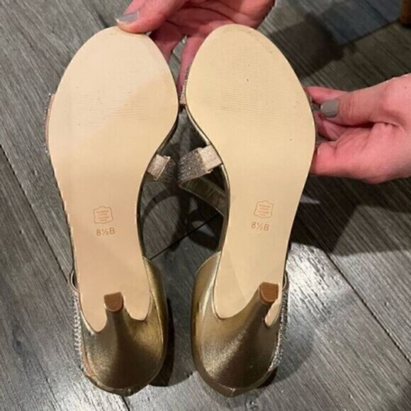 NWOT Caparros Visae Gold Diamond Wrap Heels - Picture 7 of 7